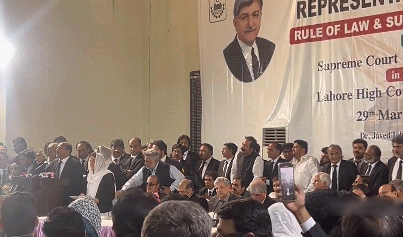 Lawyers’ convention wants CJP to restore judiciary’s dignity Lawyers’ convention wants CJP to restore judiciary’s dignity