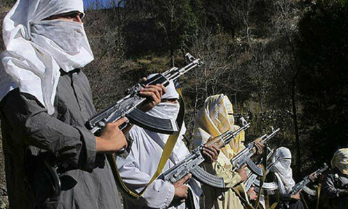 US arms left behind in Afghanistan fall into TTP hands US arms left behind in Afghanistan fall into TTP hands