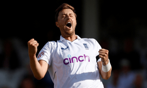Bullish Robinson predicts comfortable Ashes win for England Bullish Robinson predicts comfortable Ashes win for England