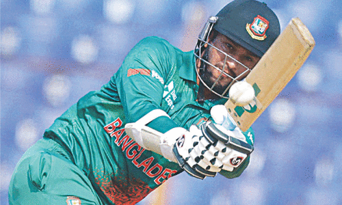 Shakib shines as Bangladesh deny England clean sweep