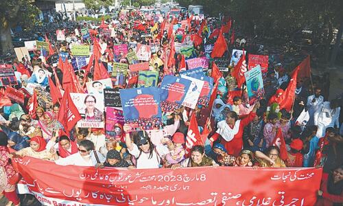 Women&rsquo;s struggle termed war against capitalist dominance