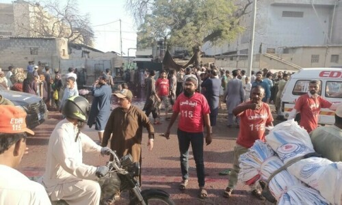 Runaway inflation, ill-planned handout distribution blamed for stampede in Karachi Runaway inflation, ill-planned handout distribution blamed for stampede in Karachi