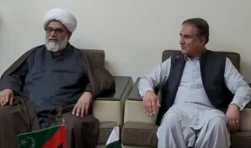PTI steps up efforts to build political capital PTI steps up efforts to build political capital
