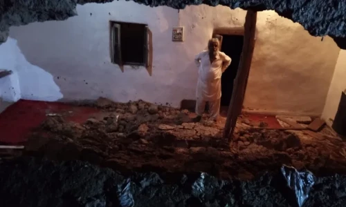 Three dead, five hurt as quake jolts Chaman Three dead, five hurt as quake jolts Chaman