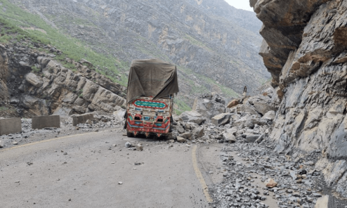 Vehicles stranded as KP-Balochistan highway gets blocked after landslide