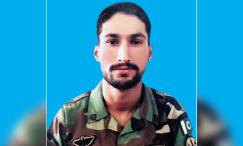 8 terrorists killed, soldier martyred in South Waziristan IBO: ISPR