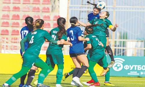 Pair of own goals see Pakistan fall to Hong Kong