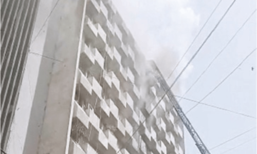 One killed, over 100 rescued from Karachi high-rise fire One killed, over 100 rescued from Karachi high-rise fire