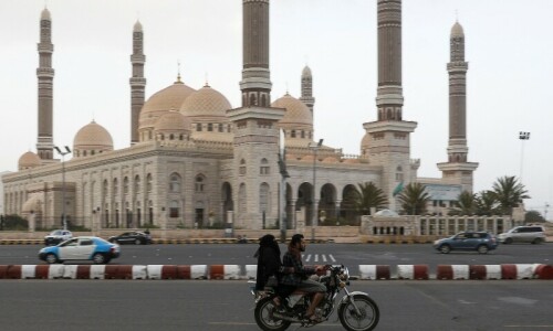 Yemen prisoner swap to start on Thursday as peace hopes rise
