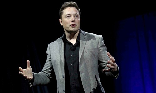 Musk says Twitter is roughly breaking even, has 1,500 employees Musk says Twitter is roughly breaking even, has 1,500 employees