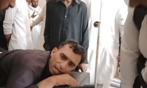 2 policemen martyred in firing on under-construction checkposts near Sindh&rsquo;s Kashmore: police