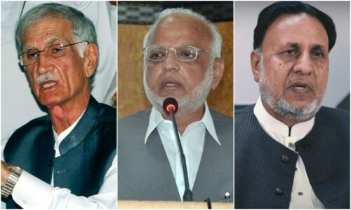 PTI constitutes 3-member committee for dialogue on political crisis PTI constitutes 3-member committee for dialogue on political crisis
