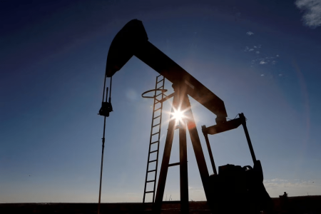 Oil steady as market awaits China GDP data Oil steady as market awaits China GDP data
