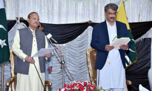 Chaudhry Anwarul Haq takes oath as AJK PM