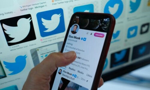 Twitter reinstates blue ticks for some media, celebrities Twitter reinstates blue ticks for some media, celebrities