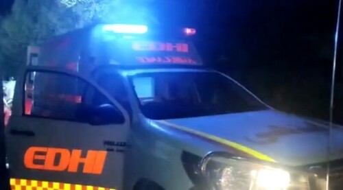 9 killed in van-truck collision in Thatta 9 killed in van-truck collision in Thatta