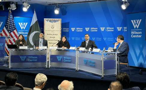 US fears vulnerability may force Pakistan deeper into debt US fears vulnerability may force Pakistan deeper into debt