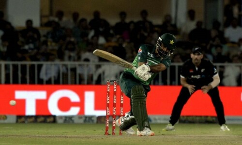 Fakhar Zaman shines as Pakistan achieve 7-wicket victory in 2nd NZ ODI
