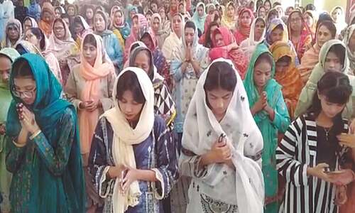 Christian community in Karachi celebrates Easter