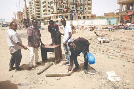 Heavy air strikes in Sudan as US seeks to extend truce