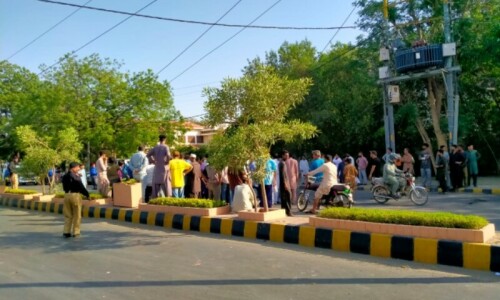 DHA residents in Karachi protest water and power shortage