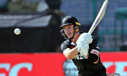 Will Young, Tom Latham guide New Zealand to 299 all out in 5th ODI against Pakistan