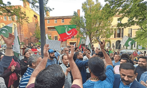 UK terms Imran&rsquo;s arrest internal matter, US refuses to take sides