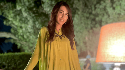 Actor Hira Tareen calls out those vandalising public property in the name of protest