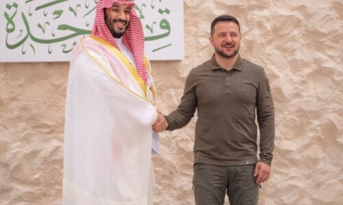 Ukraine&rsquo;s Zelenskiy visits Saudi, seeks Arab League support for his people