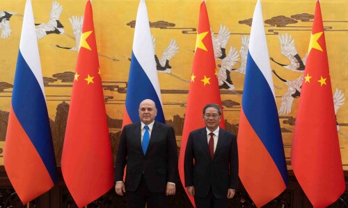 Russia, China seal economic pacts amid Western criticism Russia, China seal economic pacts amid Western criticism