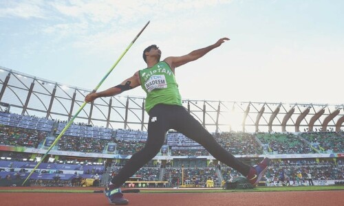 Arshad finds the distance on competitive return to win javelin gold at Games Arshad finds the distance on competitive return to win javelin gold at Games