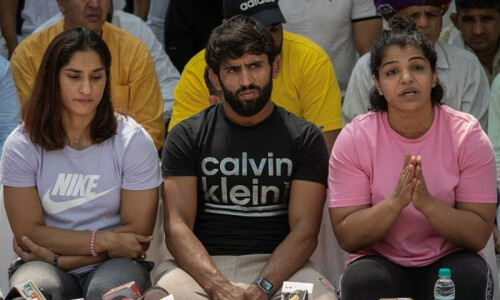Top Indian wrestlers to toss medals into Ganges as they demand official’s arrest Top Indian wrestlers to toss medals into Ganges as they demand official’s arrest