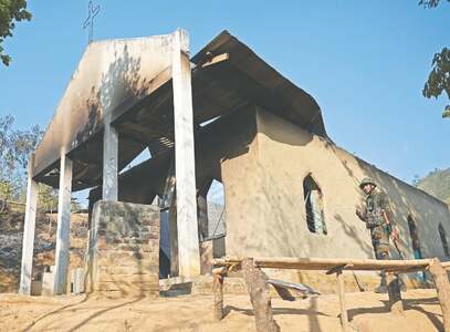Manipur villages reduced to smouldering ruins Manipur villages reduced to smouldering ruins