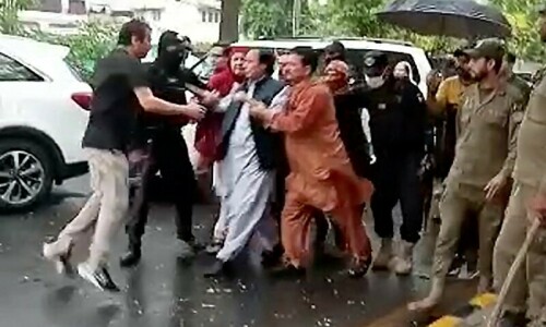 PTI President Chaudhry Pervaiz Elahi arrested outside Lahore residence PTI President Chaudhry Pervaiz Elahi arrested outside Lahore residence