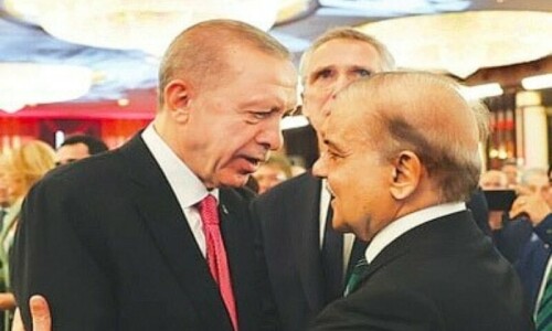 PM invites Turkish firms to invest in Pakistan PM invites Turkish firms to invest in Pakistan