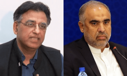 PTI leaders Umar, Qaiser deny having contact with Jahangir Tareen