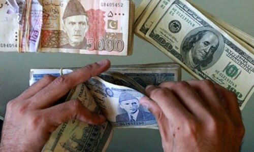 Rupee plunges 2.6pc in open market amid dollar shortages Rupee plunges 2.6pc in open market amid dollar shortages