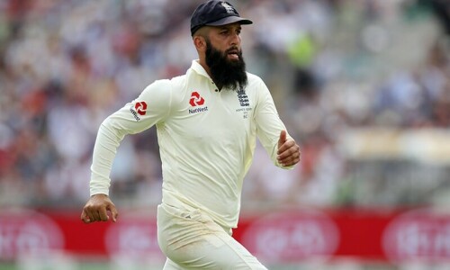 Moeen Ali considering Test return ahead of Ashes Moeen Ali considering Test return ahead of Ashes