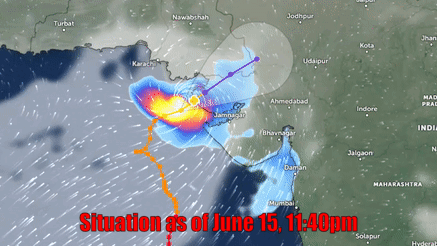 Biparjoy makes landfall along India-Pakistan border, not reached Keti Bandar yet
