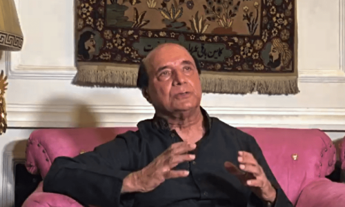 Driver injured in late-night firing at senior lawyer Latif Khosa&rsquo;s Lahore house