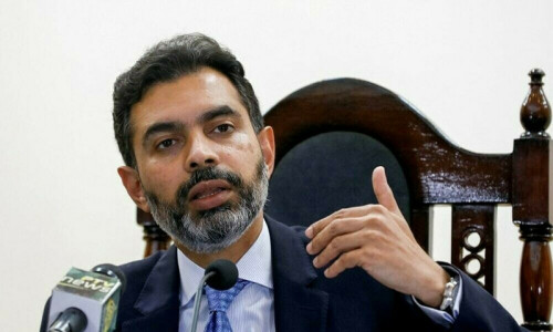 Ex-SBP chief Reza Baqir concerned by Pakistan&rsquo;s proximity to default