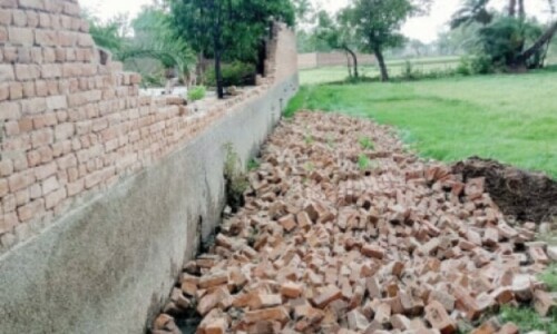 7 killed as heavy rain lashes four districts of KP 7 killed as heavy rain lashes four districts of KP