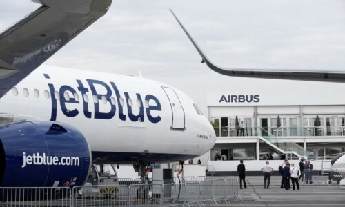 Paris air show: India centre stage as another big jet deal lands Paris air show: India centre stage as another big jet deal lands