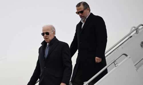 Biden&rsquo;s son reaches plea deal on gun, tax charges