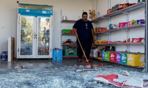 One dead as Israeli settlers attack Palestinian villages