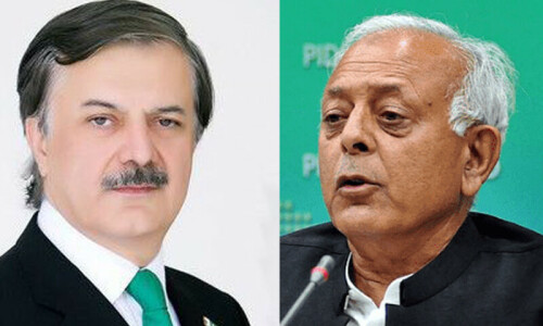 Ex-ministers Ghulam Sarwar, Humayun Akhtar quit PTI Ex-ministers Ghulam Sarwar, Humayun Akhtar quit PTI
