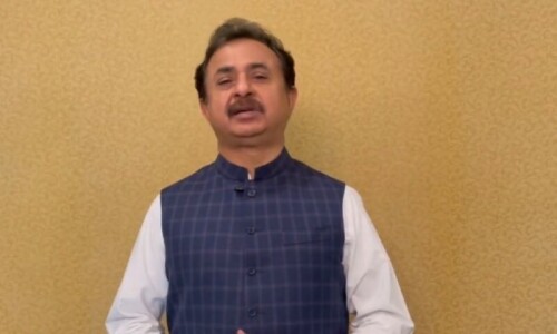 PTI expels all 31 ‘defectors’ for violating party policy on Karachi mayoral polls PTI expels all 31 ‘defectors’ for violating party policy on Karachi mayoral polls