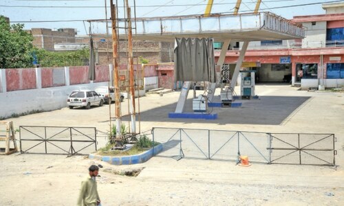 Transporters suffer as SNGPL suspends gas supply to CNG stations