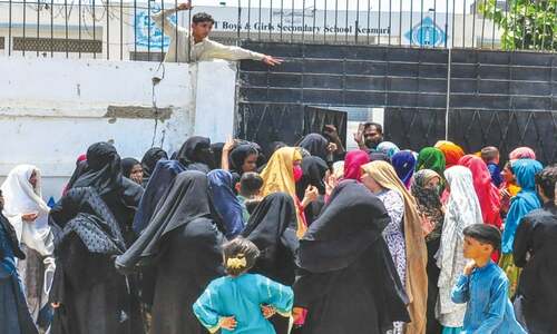 Stampede claims woman&rsquo;s life during disbursement of BISP stipend