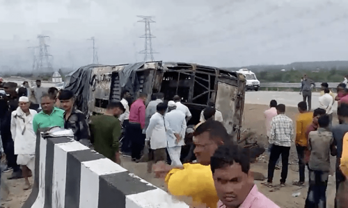 Bus fire in India’s Maharashtra kills at least 25, injures eight Bus fire in India’s Maharashtra kills at least 25, injures eight